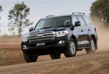 Toyota Land Cruiser Land Cruiser 200 Restyling II 5.7 AT (381hp) 4x4 teknik özellikler ve yakıt tüketimi