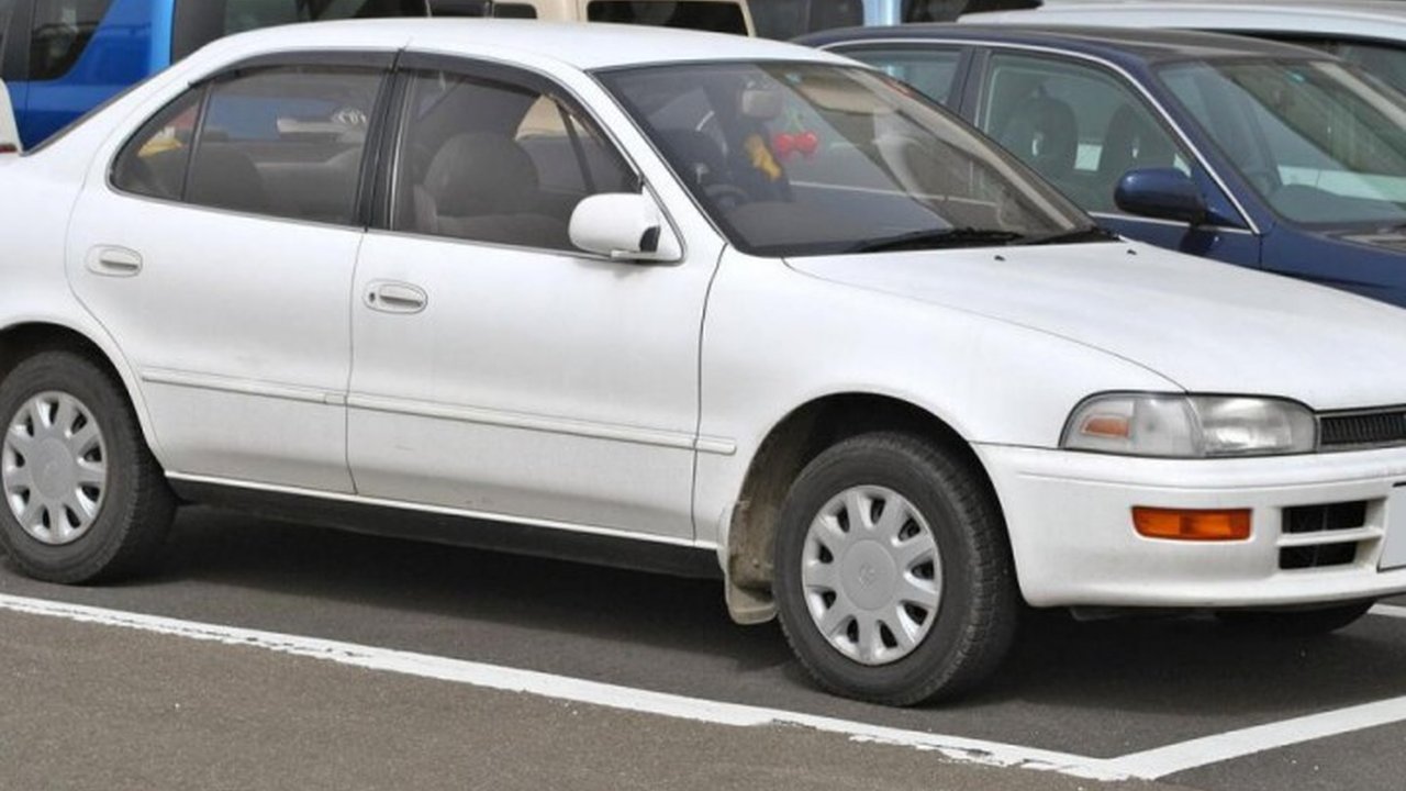 Toyota Sprinter 1.3 i (97 Hp) teknik özellikler ve yakıt tüketimi Toyota Sprinter 1.3 i (97 Hp) teknik özellikler ve yakıt tüketimi