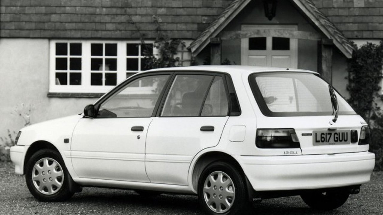 Toyota Starlet II (P8) 1.3 i 16V Turbo (135 Hp) teknik özellikler ve yakıt tüketimi Toyota Starlet II (P8) 1.3 i 16V Turbo (135 Hp) teknik özellikler ve yakıt tüketimi