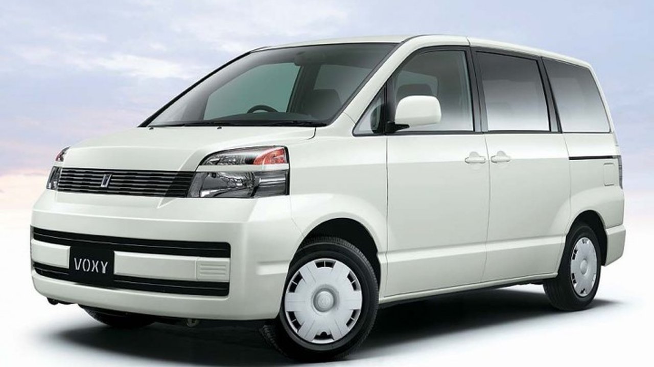 Toyota Voxy 2.0 i (156 Hp) teknik özellikler ve yakıt tüketimi Toyota Voxy 2.0 i (156 Hp) teknik özellikler ve yakıt tüketimi