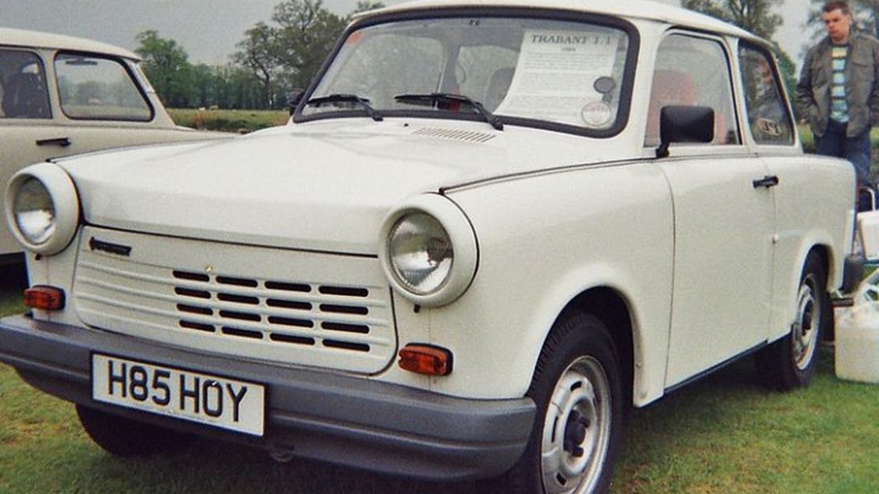 Trabant 1.1 1.1N 1.1 (41 Hp) teknik özellikler ve yakıt tüketimi Trabant 1.1 1.1N 1.1 (41 Hp) teknik özellikler ve yakıt tüketimi