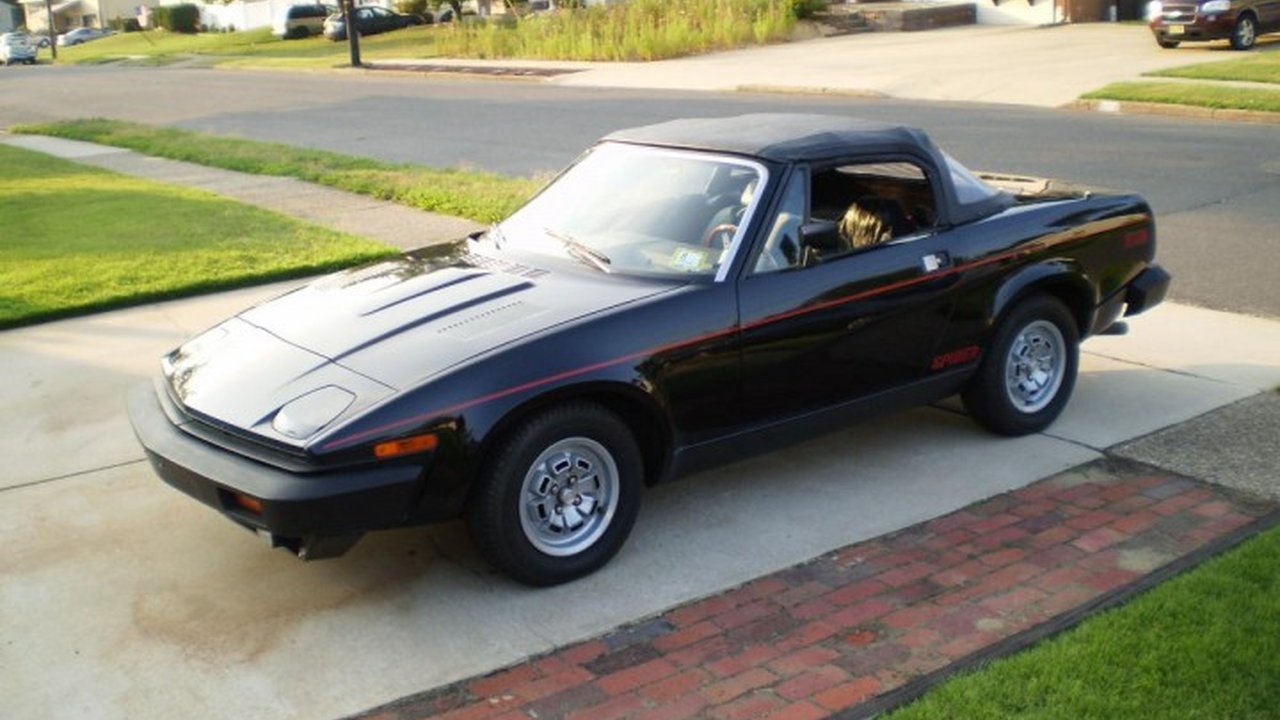 Triumph TR 7 TR 7 2.0 (106 Hp) teknik özellikler ve yakıt tüketimi Triumph TR 7 TR 7 2.0 (106 Hp) teknik özellikler ve yakıt tüketimi
