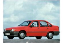 Vauxhall Astra Mk II Belmont 1.6 (90 Hp) teknik özellikler ve yakıt tüketimi