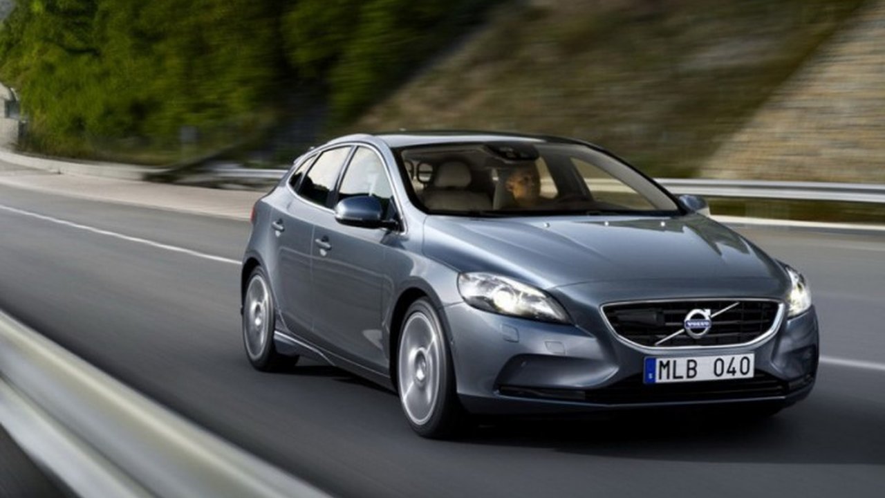 Volvo V40 (2012) 2.0 D4 (177 Hp) MT teknik özellikler ve yakıt tüketimi Volvo V40 (2012) 2.0 D4 (177 Hp) MT teknik özellikler ve yakıt tüketimi